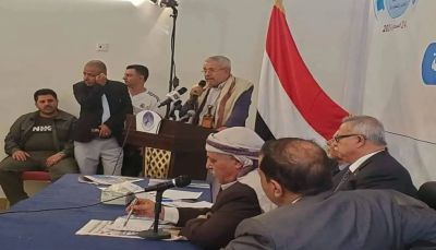 الحوثيون يُحكمون سيطرتهم على جناح المؤتمر في صنعاء.. فصل الأمين العام المختطف وتعيين بن حبتور مكان أحمد علي