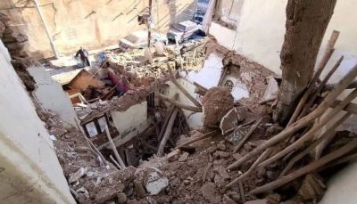 أمطار صنعاء تكشف إهمال الحوثيين.. أضرار واسعة تضرب منازل المدينة القديمة