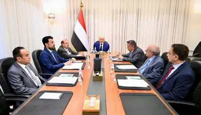 "العليمي": الدولة ماضية في الردع الحازم للتصعيد الحوثي