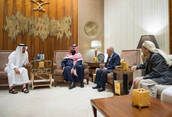 وليا عهد السعودية وأبو ظبي يلتقيان رئيس حزب الإصلاح لمناقشة مستجدات الوضع باليمن