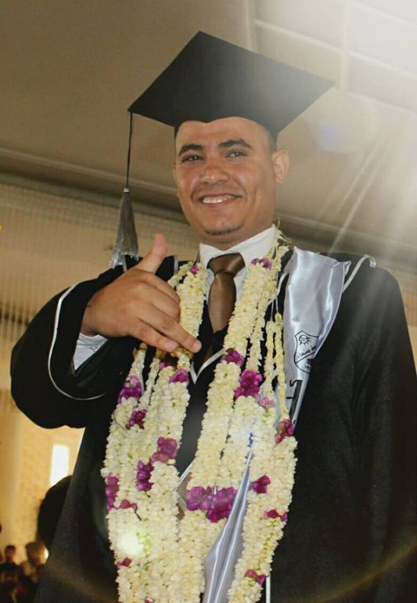 الافراج عن الصحفي «عباد» بعد عام من اختطافه في سجون المليشيات بصنعاء  