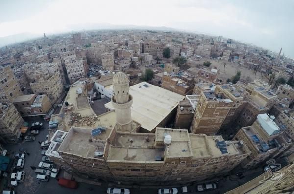 من منبر الجمعة.. خطيب حوثي يصدر فتوى بـ "تكفير من يطالب بالراتب أو لا يدعو للجهاد"