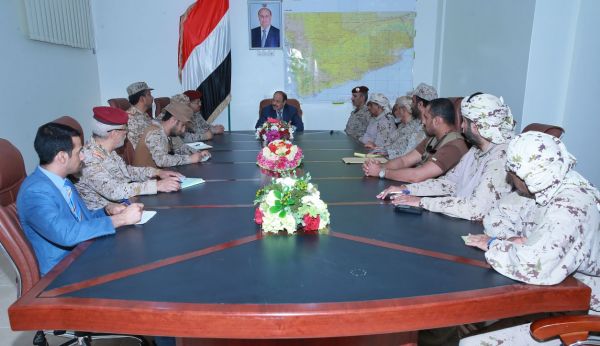 الفريق الأحمر بعد وصوله مأرب: الحوثي ضمن مشروع يهدد أمن اليمن والمنطقة