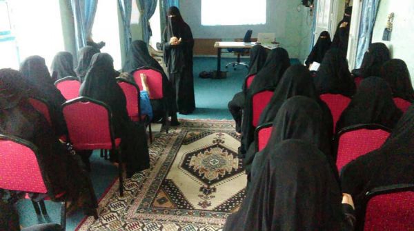 إب: أمسية رمضانية لأمهات المختطفين تطالب بإطلاق أبنائهن دون قيد أو شرط
