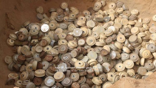 الجيش يفتح جبهة جديدة بصعدة ويتلف كميات من الألغام بحجة
