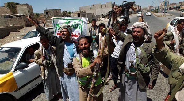 الحوثيون يعتقلون عناصرهم الفارّة من "الساحل الغربي" وترسلهم إلى "صعدة"