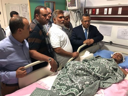 رئيس الوزراء يندد بالأعمال الإرهابية التي تستهدف قادة وأعضاء الإصلاح بـ"عدن"