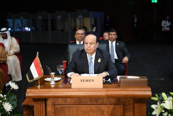 رئيس الجمهورية يدعو المجتمع الدولي للوقوف بحزم أمام التدخلات الإيرانية في اليمن