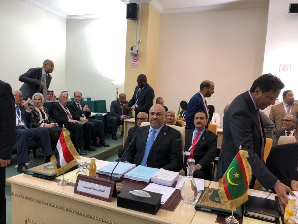 وزراء الخارجية العرب يجددون دعم الجامعة العربية للحكومة الشرعية