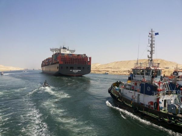 بعد أيام من مبادرة التحالف.. مليشيات الحوثي تهدد باستهداف الملاحة الدولية مجدداً  
