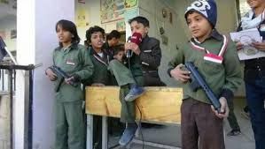 ضمن أنشطة التطييف.. الصرخة الحوثية تحل محل الأناشيد الوطنية في طابور الصباح بصنعاء