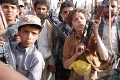 أطفال جندتهم المليشيا في العاصمة صنعاء يواجهون مصير القتل والمجهول