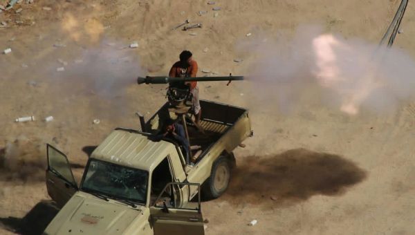 في معركة استمرت 12 ساعة.. الجيش يسحق المليشيا ويدمر آليات عسكرية غربي مأرب