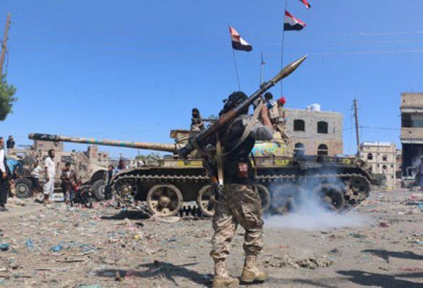 الجيش الوطني بتعز يشن هجوماً على مواقع المليشيا في جبهات غرب وجنوب المحافظة