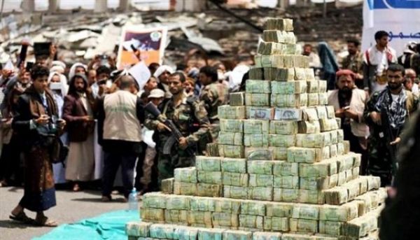 مليشيا الحوثي تشنّ حملات جبايات على تُجار العاصمة وتغلق عددا من المحلات التجارية