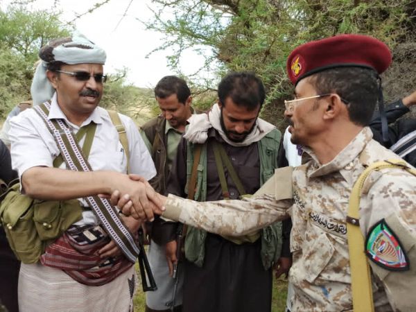محافظ البيضاء: 6 كيلو مترات تفصل قوات الجيش والمقاومة عن مركز المحافظة