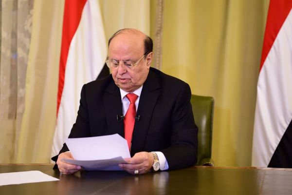 تعهد بإسقاط فلول الإمامة الجدد.. الرئيس: تضحيات أبطال الجيش أحبطت المشروع الإمامي الحوثي