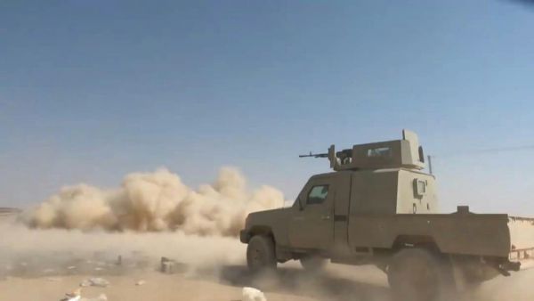 الجيش يباغت الميليشيات في جبهات شبوة ويوقع قتلى وجرحى بعناصرها غرب مارب