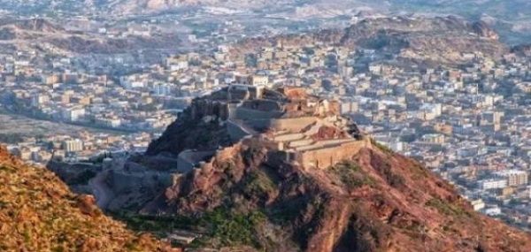 الحكومة تسلم المبعوث الأممي أسماء فريقها المعني بحصار تعز وسط تصاعد الخروقات الحوثية