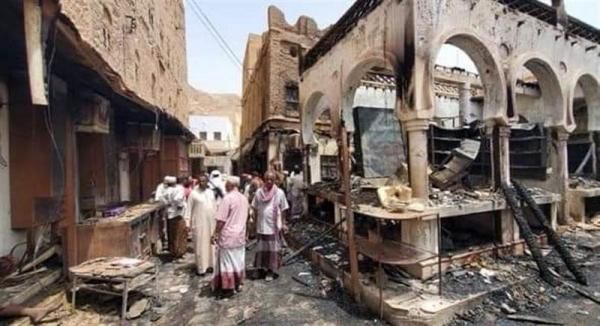 حريق هائل يلتهم أحد أقدم الأسواق التجارية في تريم حضرموت