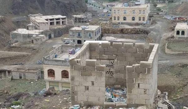 In an SOS message, the people of Al-khamseen area western Sana'a demand to break Houthis militia's siege