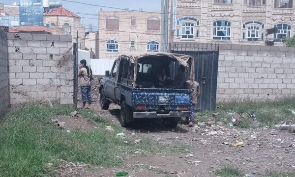 سلاح الحوثي يوجه مجدداً إلى أسرة أخرى في قرية صرف شرق صنعاء