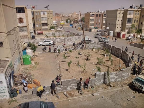 مجددا.. وقفة احتجاجية لسكان مدينة سعوان رفضا للحصار الحوثي