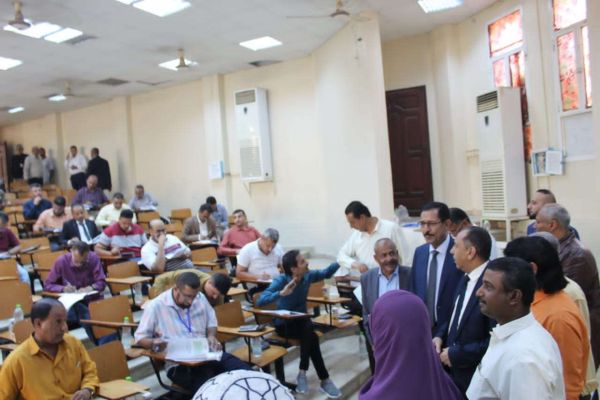 تدشين امتحانات المحاسب القانوني من حملة الماجستير والبكالوريوس في عدن