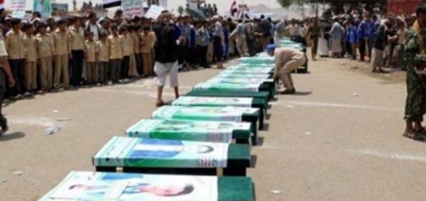 خلال نصف شهر.. المليشيا الحوثية تدفن 19 من عناصرها قتلوا في ظروف غامضة