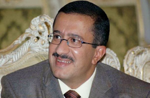 نقابة الصحفيين تدين مصادرة منزل "نصر طه" بصنعاء وعرضه للبيع