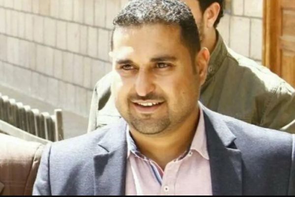 مليشيا الحوثي تختطف "موظفاً في السفارة الهولندية ومسؤولاً تربوياً في صنعاء