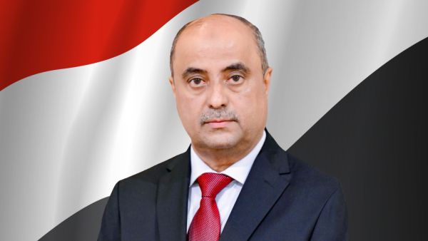 رئيس الوزراء يوجه بسرعة تزويد كهرباء عدن بكميات اسعافية من الوقود