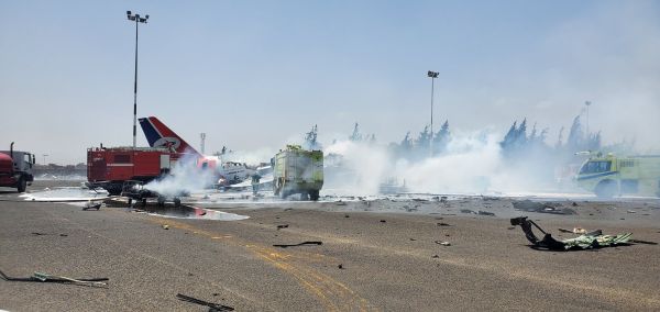 نهبوا أموال المسافرين ودمروا أسطول "اليمنية".. الحوثيون يبتزون إدارة الشركة ويرفضون إعادة قيمة التذاكر