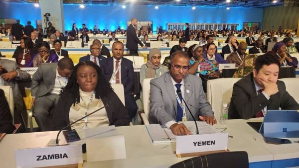 الحكومة: الحرب الحوثية دفعت أكثر من 80% من السكان تحت خط الفقر