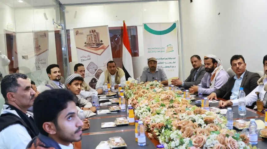 "الحاشدي" و"عنان" يتفقدان مشروع "برج الروهجان" الاستثماري بمأرب ويشيدان بمستوى الإنجاز