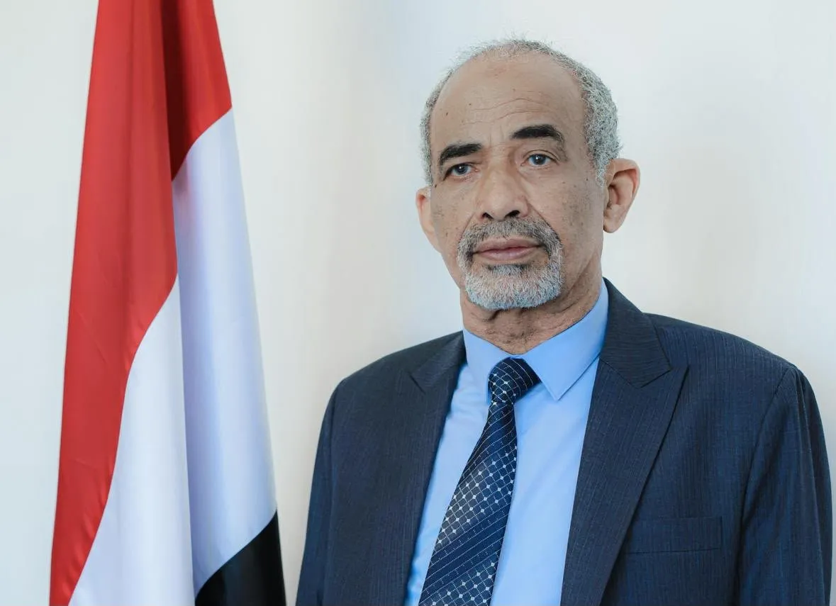 الفريق الصبيحي: بطولات القوات المسلحة والمقاومة الشعبية تجسد أسمى معاني الفداء في مواجهة مليشيات الحوثي