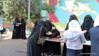 وكيلة مدرسة تستبدل معلمات مضربات بطالبات حوثيات