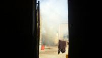 عاجل : مليشيا الحوثي والمخلوع تقتحم عنابر المختطفين بقوة السلاح وسقوط جرحي عاجل : مليشيا الحوثي والمخلوع تقتحم عنابر المختطفين بقوة السلاح وسقوط جرحي