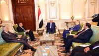 الرئيس هادي يشيد بجهود الحكومة في المحافظات المحررة الرئيس هادي يشيد بجهود الحكومة في المحافظات المحررة