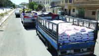 الحوثيون يواصلون إحتجاز المساعدات الإغاثية في الخط الرابط بين صنعاء وذمار الحوثيون يواصلون إحتجاز المساعدات الإغاثية في الخط الرابط بين صنعاء وذمار