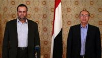 مؤتمر صنعاء يتمرد على وصايا “صالح” ويُعلن ولائه للحوثيين مؤتمر صنعاء يتمرد على وصايا “صالح” ويُعلن ولائه للحوثيين