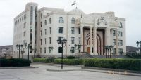 في سابقة خطيرة.. الحوثيون بصنعاء يختطفون "ثلاثة قضاة" ويعتدون عليهم بالضرب في سابقة خطيرة.. الحوثيون بصنعاء يختطفون "ثلاثة قضاة" ويعتدون عليهم بالضرب