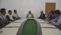 اجتماع بمأرب يحمّل الحوثيين مسؤولية التلاعب بالمشتقات النفطية والغازية بصنعاء اجتماع بمأرب يحمّل الحوثيين مسؤولية التلاعب بالمشتقات النفطية والغازية بصنعاء