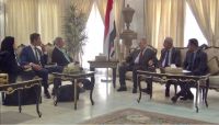 دعوات حكومية للأمم المتحدة بالضغط على الحوثيين لصرف مرتبات الموظفين دعوات حكومية للأمم المتحدة بالضغط على الحوثيين لصرف مرتبات الموظفين