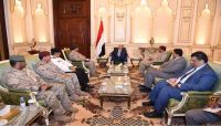 الرئيس هادي يستقبل لجنة تطبيع أوضاع سقطرى الرئيس هادي يستقبل لجنة تطبيع أوضاع سقطرى