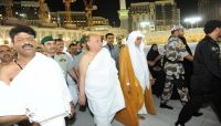 الرئيس هادي يصل مكة المكرمة لأداء مناسك العمرة 