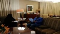وزير الخارجية يلتقي رئيسة رابطة أمهات المختطفين في الرياض وزير الخارجية يلتقي رئيسة رابطة أمهات المختطفين في الرياض