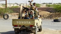 المقدشي يوجه بإيقاف إطلاق النار في الحديدة والمليشيات تخرق الهدنة المقدشي يوجه بإيقاف إطلاق النار في الحديدة والمليشيات تخرق الهدنة