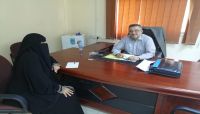 نائب وزير حقوق الإنسان يناقش مع رئيس رابطة الأمهات أوضاع المختطفين نائب وزير حقوق الإنسان يناقش مع رئيس رابطة الأمهات أوضاع المختطفين