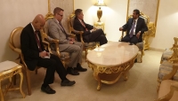 مستشار الرئيس يبحث مع الأمم المتحدة إعادة الإعمار في اليمن مستشار الرئيس يبحث مع الأمم المتحدة إعادة الإعمار في اليمن